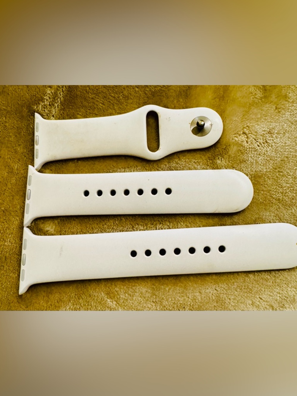 Authentic Apple White Silicone Watch Band